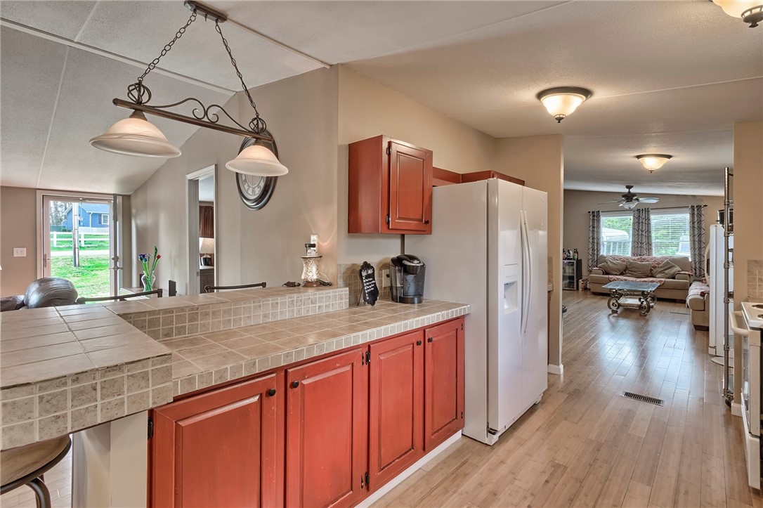 206 Mountain Estates Road Pickens, SC 29671 - Photo 8 of 33