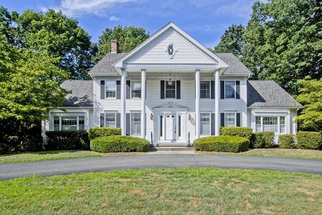 130 Bridle Path Road Chicopee, MA 01013 - Photo 1 of 38