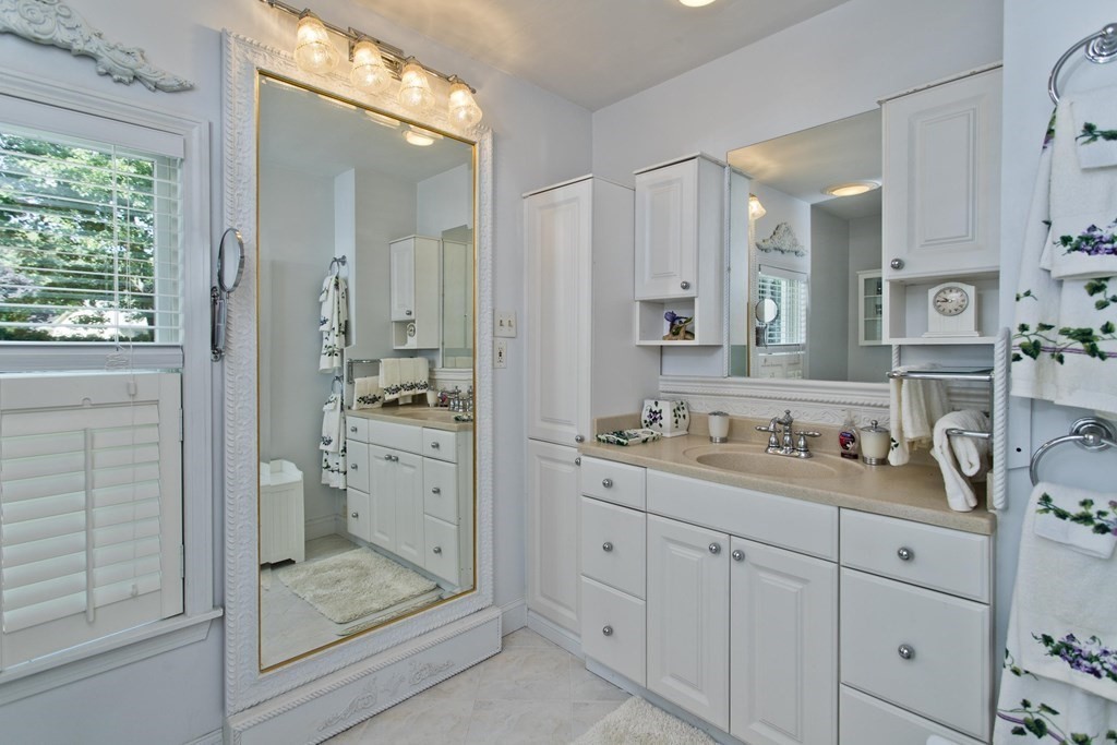 130 Bridle Path Road Chicopee, MA 01013 - Photo 25 of 38