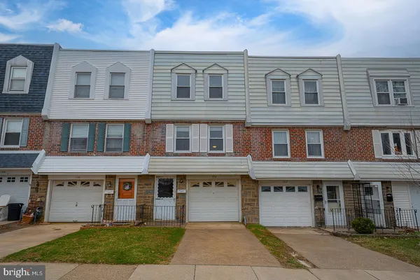 $2,200 | 130 Ivy Court, Upper Darby, PA 19082