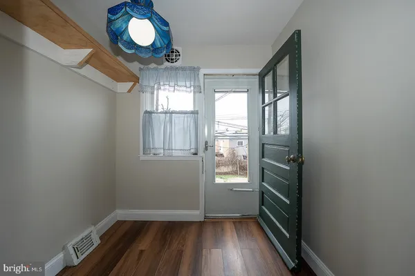 $2,200 | 130 Ivy Court, Upper Darby, PA 19082