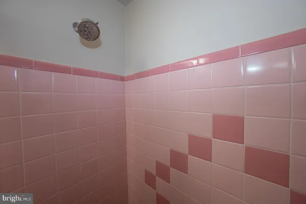 $2,200 | 130 Ivy Court, Upper Darby, PA 19082