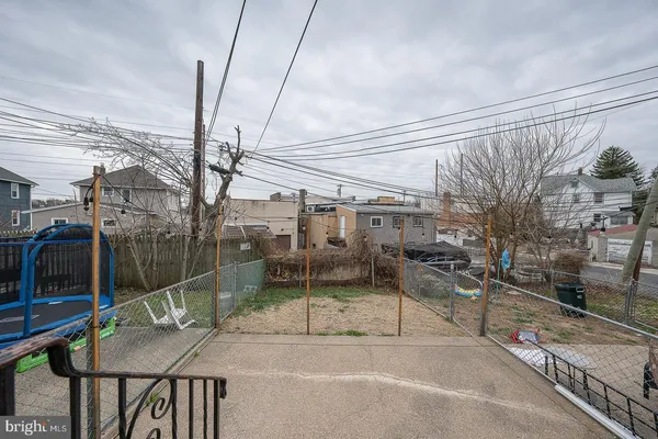 $2,200 | 130 Ivy Court, Upper Darby, PA 19082