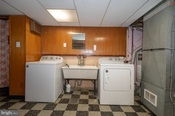 $2,200 | 130 Ivy Court, Upper Darby, PA 19082