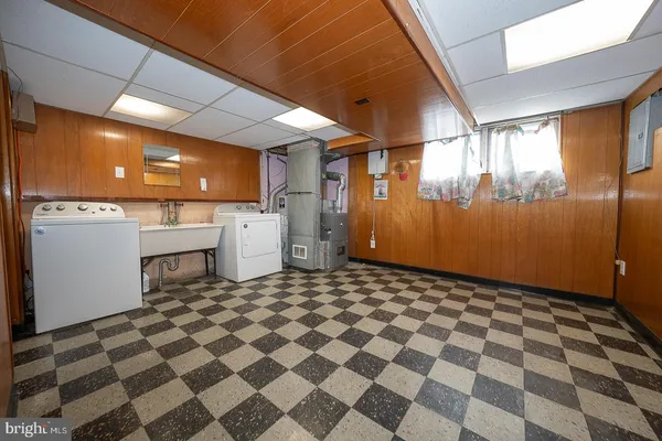 $2,200 | 130 Ivy Court, Upper Darby, PA 19082