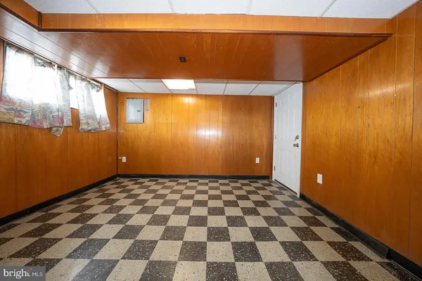 $2,200 | 130 Ivy Court, Upper Darby, PA 19082