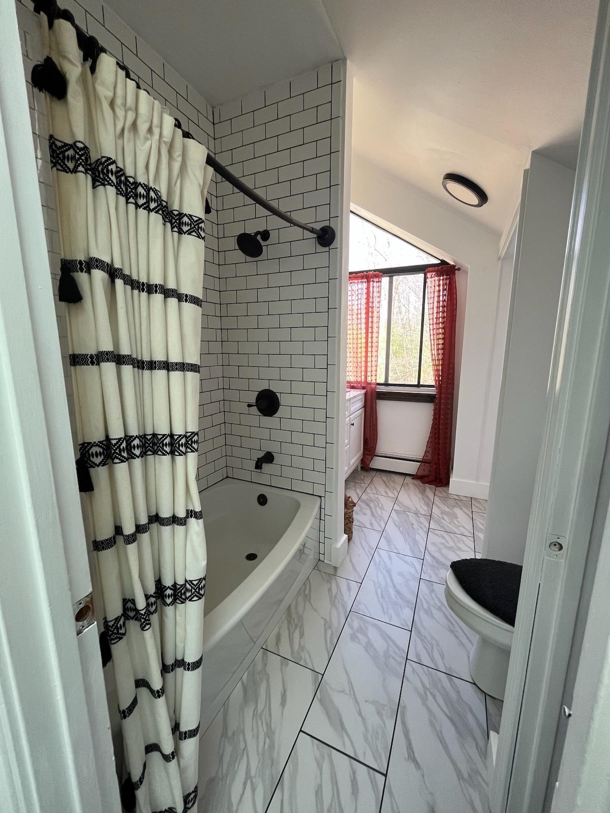 33 Franklin Heights, Unit 5 Rochester, NH 03867 - Photo 2 of 5
