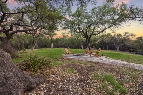 $1,200,000 | 13 Carriage House Lane, Austin, TX 78737