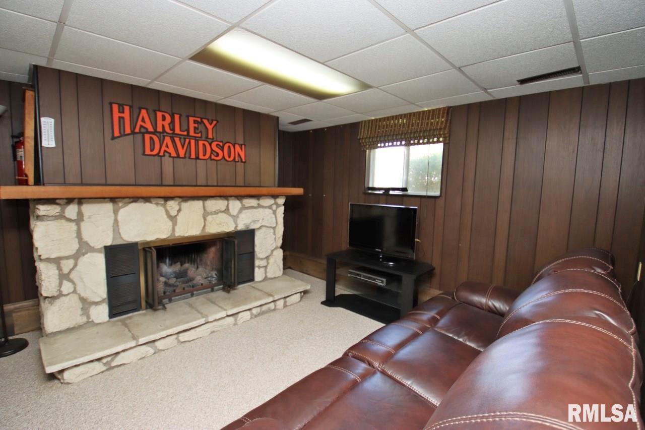 204 Hemlock Street Pekin, IL 61554 - Photo 55 of 71