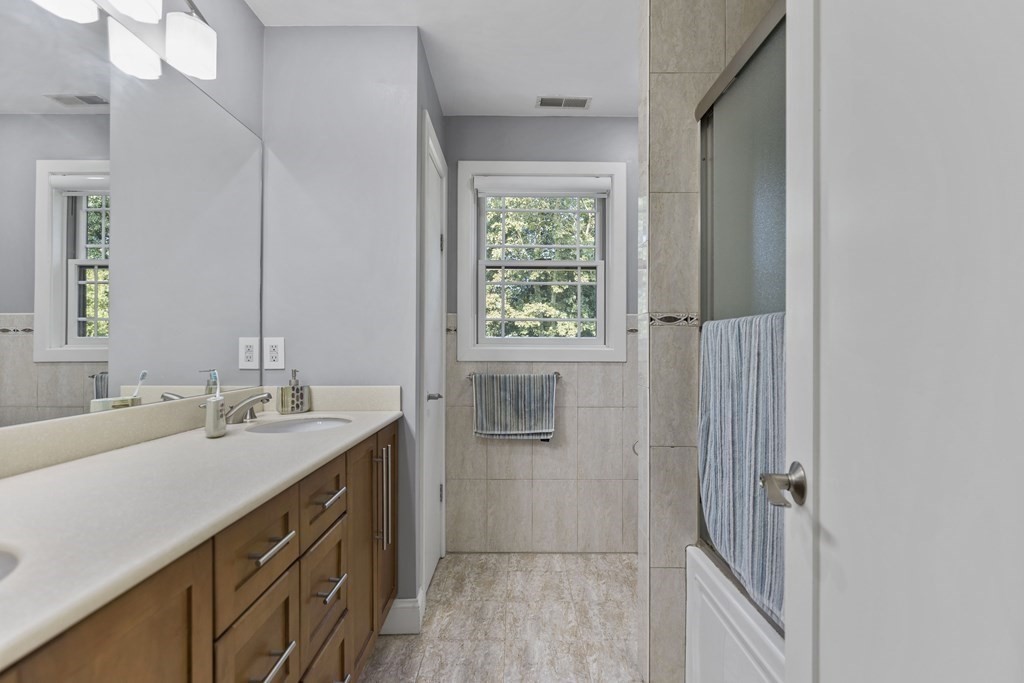 45 Rustic Drive Worcester, MA 01609 - Photo 32 of 41 Gallery Image 32