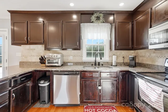 $649,900 | 8010 Silver Maple Lane, Mint Hill, NC 28227