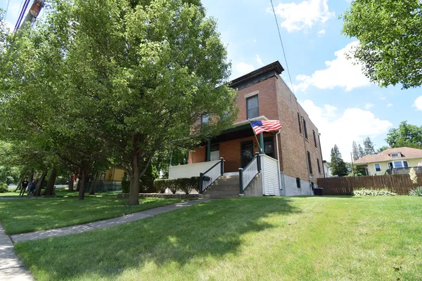$394,900 | 34W175 South Drive, South Elgin, IL 60177