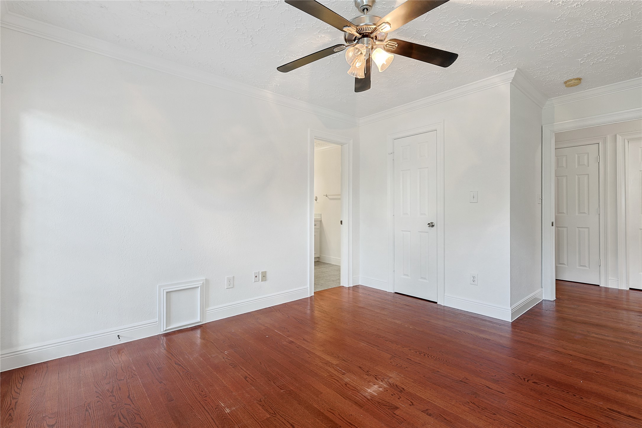 8502 Detroit Street, Unit D Houston, TX 77017 - Photo 12 of 23 Room 2