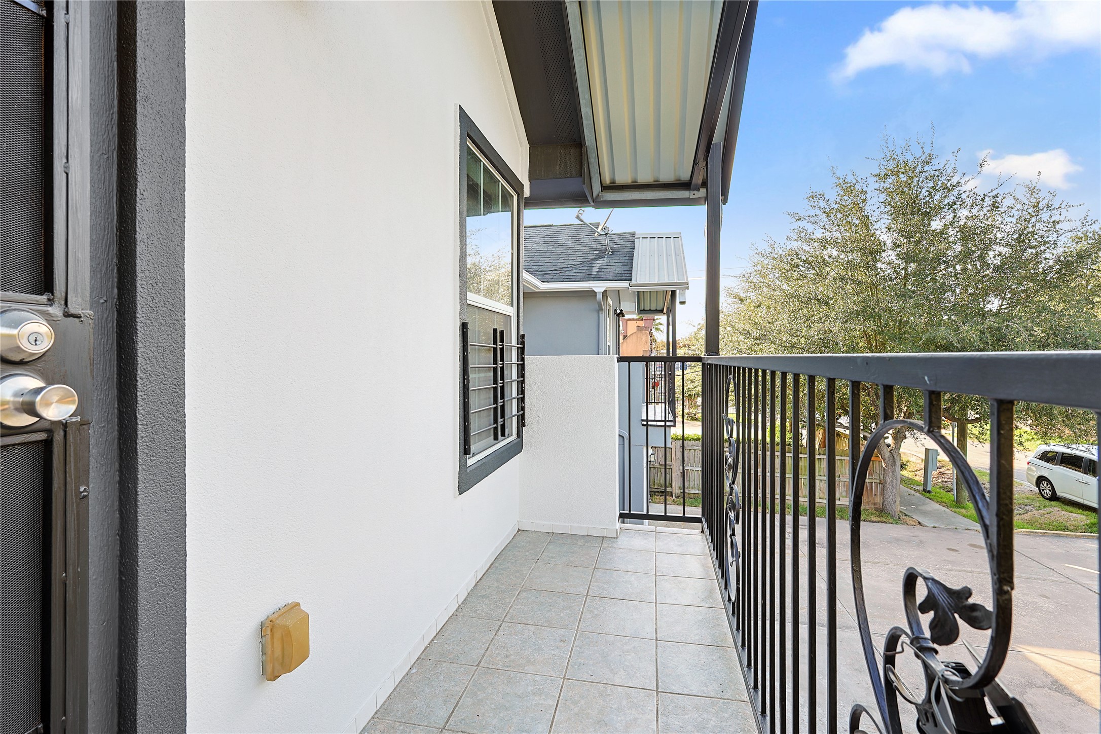 8502 Detroit Street, Unit D Houston, TX 77017 - Photo 20 of 23 Balcony