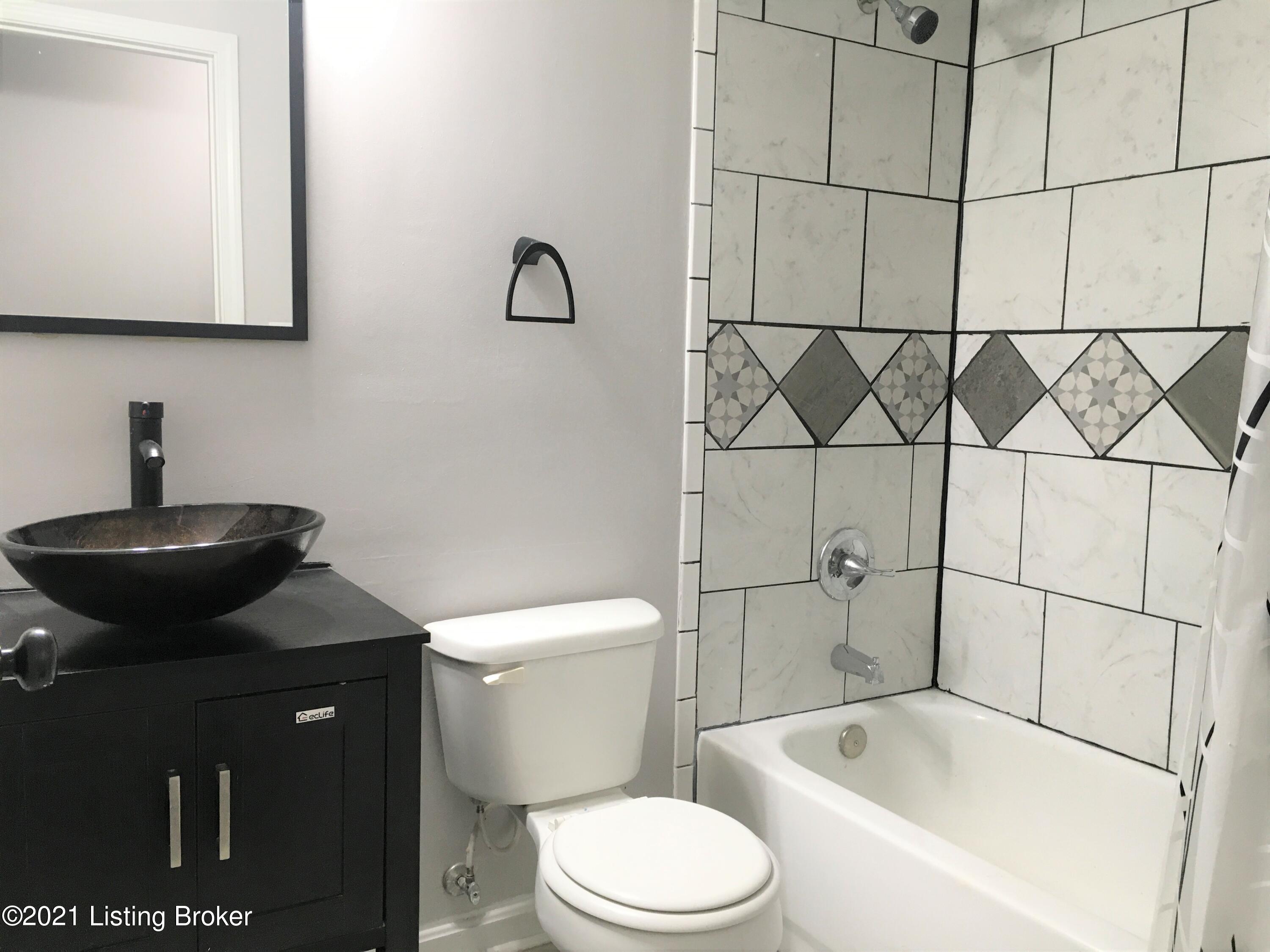 10107 St Rene Road Louisville, KY 40299 - Photo 13 of 24 Full Bath