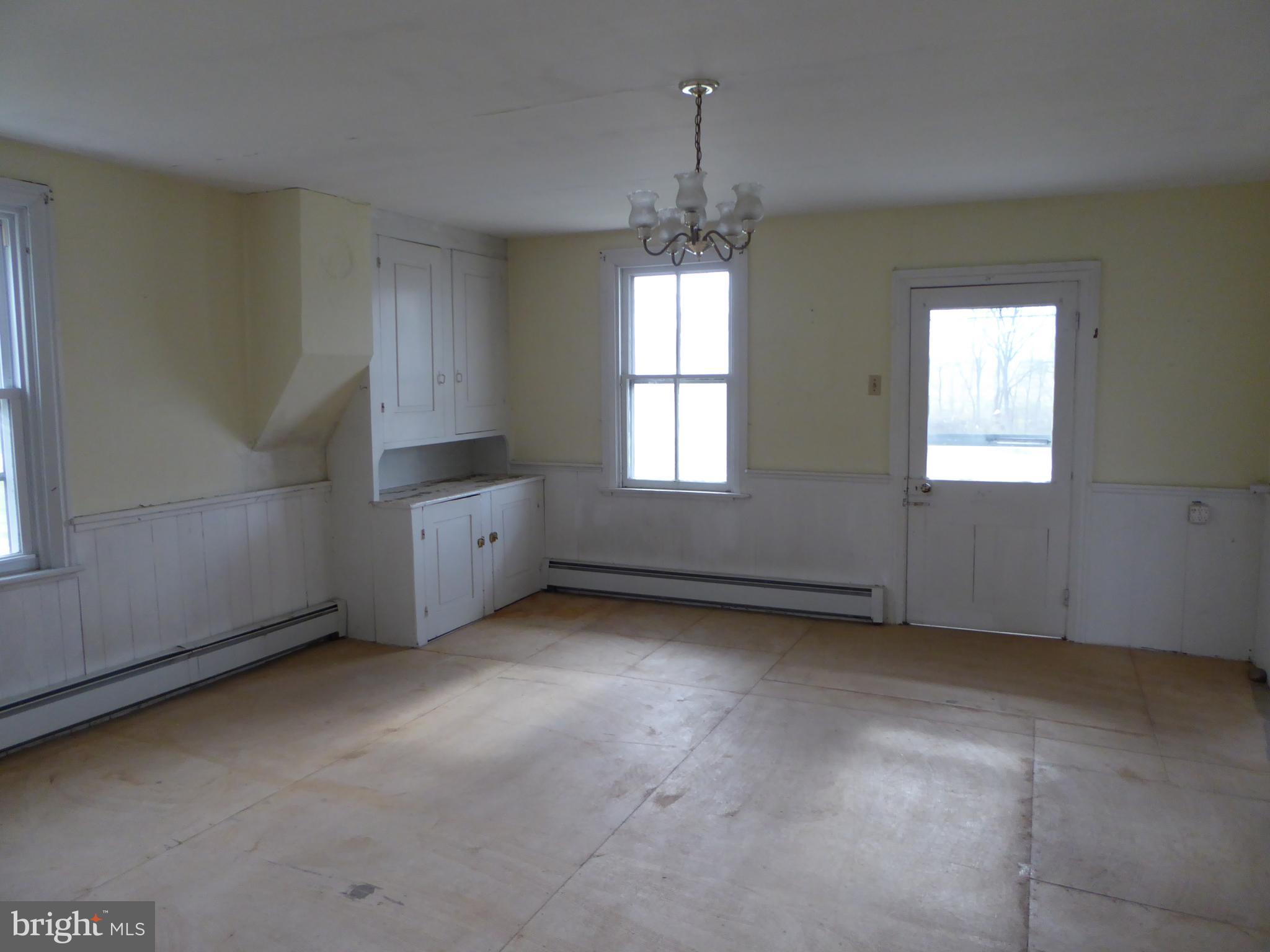 599 Greenspring Road Newville, PA 17241 - Photo 5 of 45