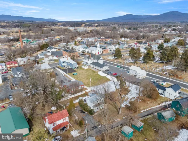 $267,500 | 115 East Page Street, Luray, VA 22835