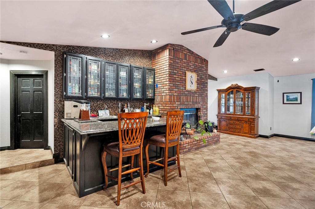 13863 Pamlico Road Apple Valley, CA 92307 - Photo 18 of 75