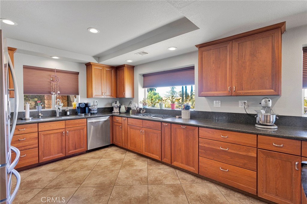 13863 Pamlico Road Apple Valley, CA 92307 - Photo 25 of 75