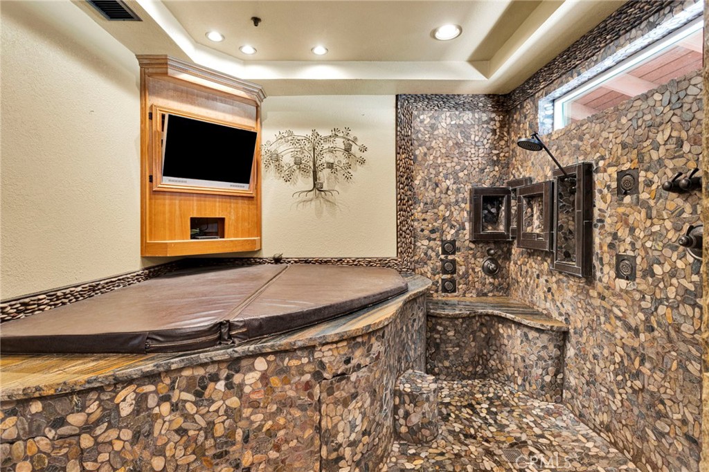 13863 Pamlico Road Apple Valley, CA 92307 - Photo 36 of 75