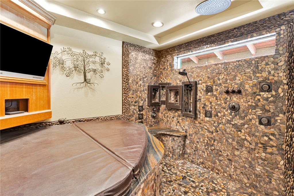 13863 Pamlico Road Apple Valley, CA 92307 - Photo 37 of 75