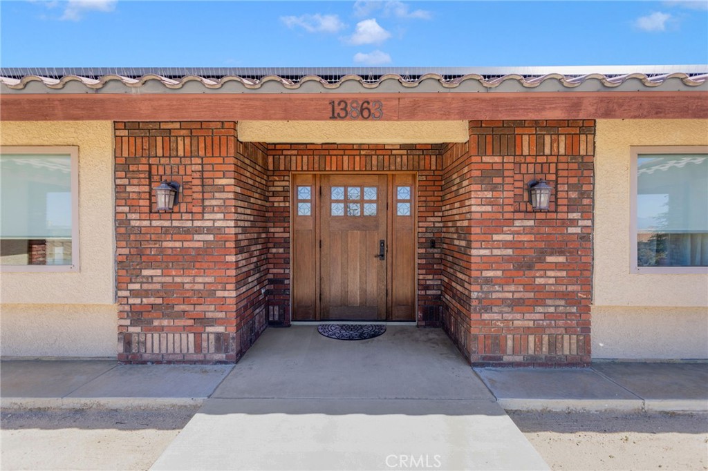13863 Pamlico Road Apple Valley, CA 92307 - Photo 5 of 75