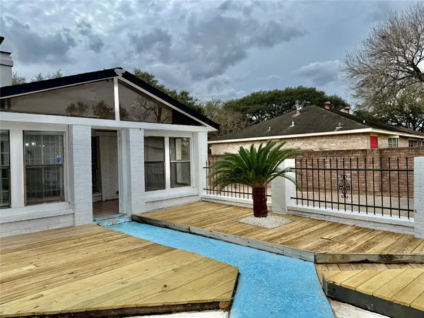 $310,000 | 12834 Glenwolde Drive, Houston, TX 77099