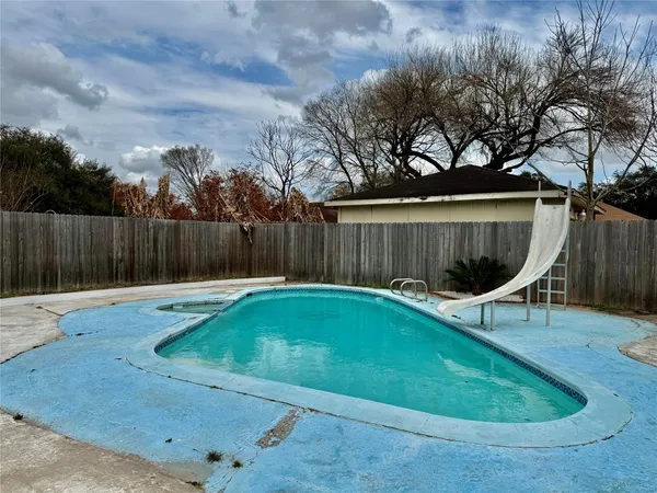 $310,000 | 12834 Glenwolde Drive, Houston, TX 77099