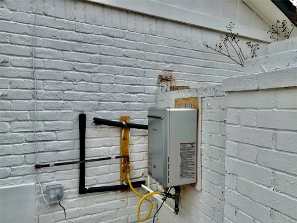 $310,000 | 12834 Glenwolde Drive, Houston, TX 77099