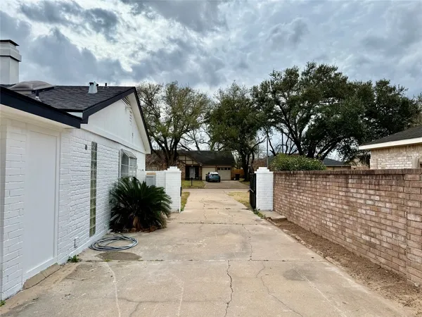 $310,000 | 12834 Glenwolde Drive, Houston, TX 77099