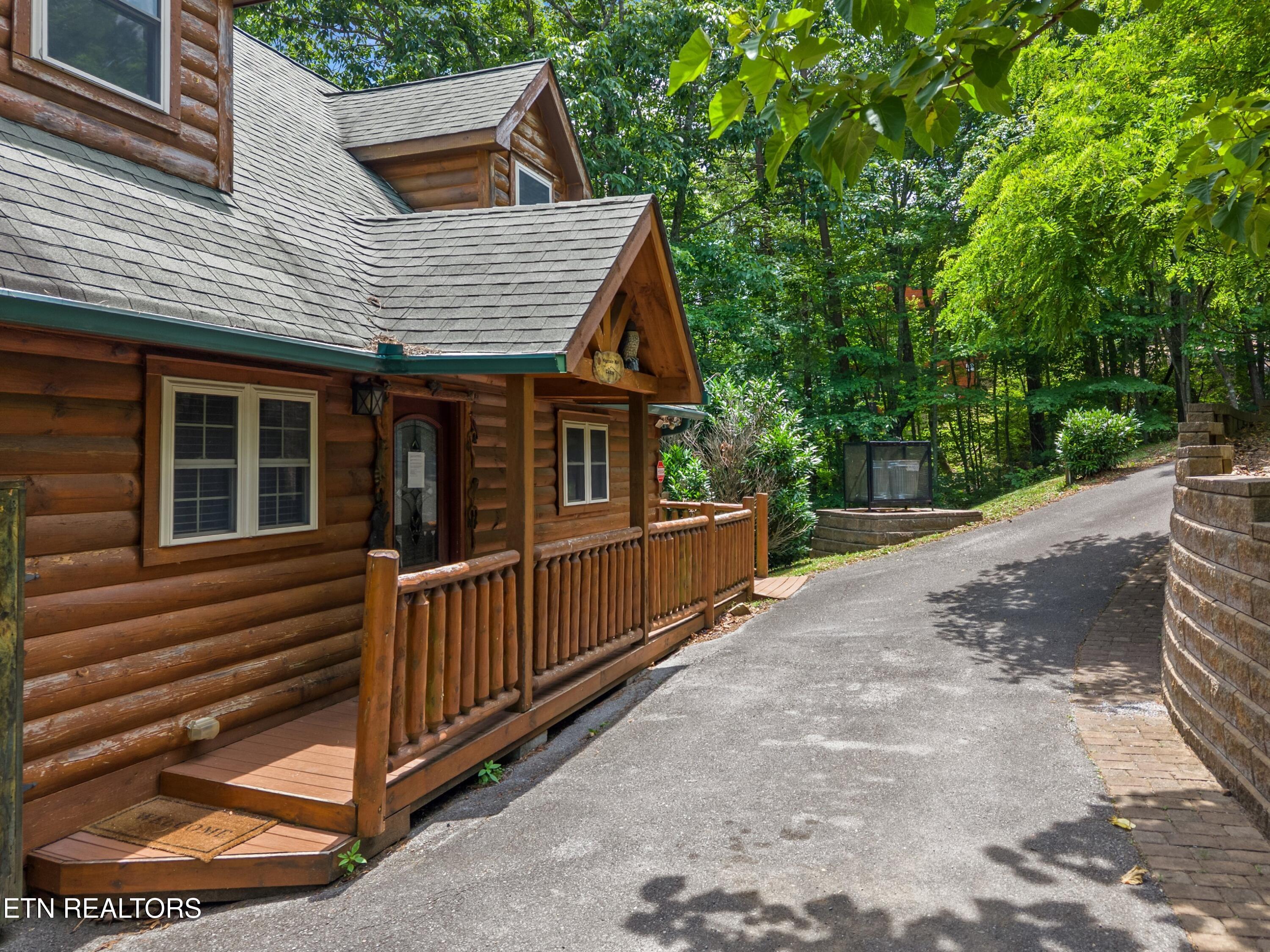4160 Chamberlain Lane Sevierville, TN 37862 - Photo 6 of 40 008-4160ChamberlainLane-Sevierville-TN-3