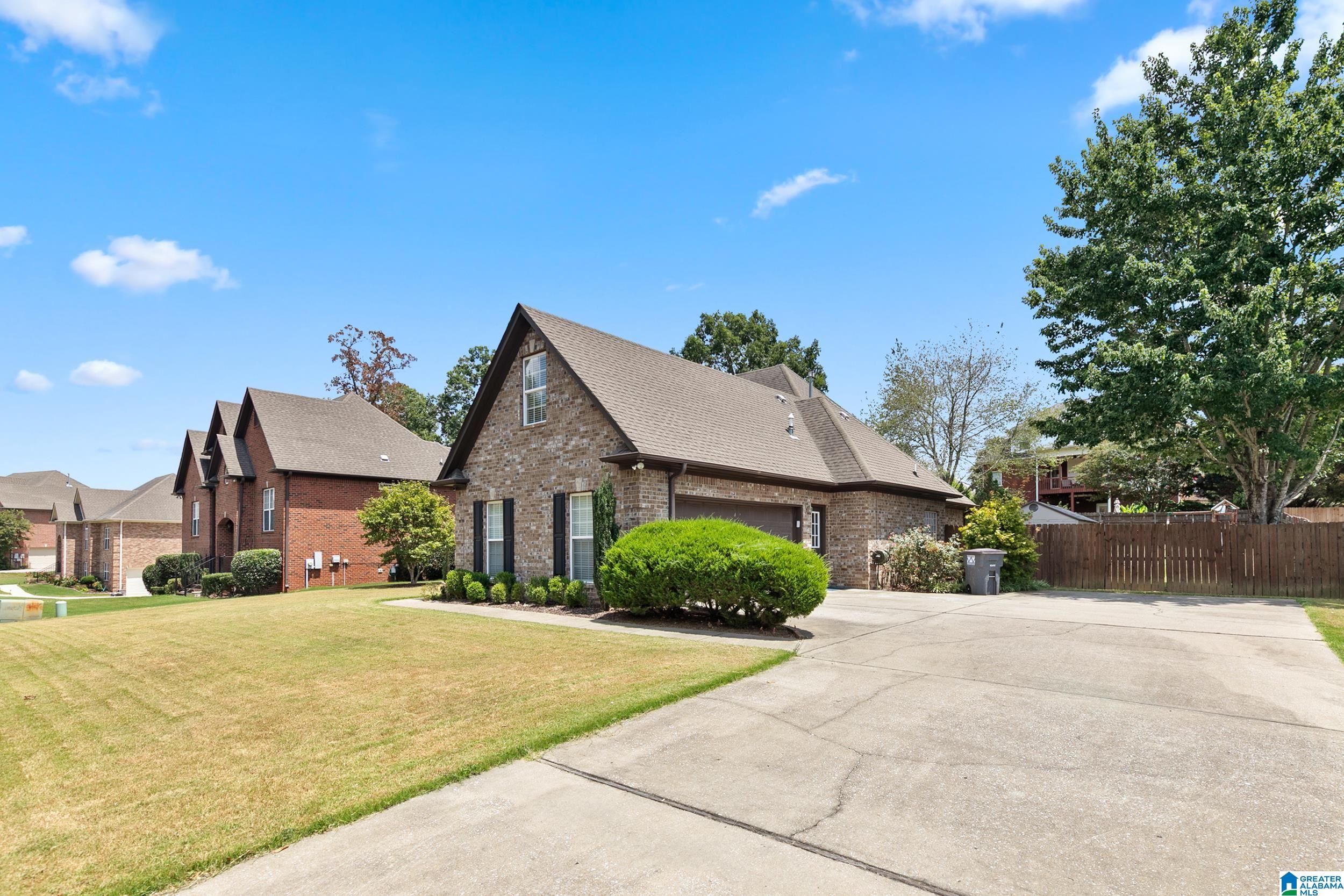 4309 Springbrook Lane Gardendale, AL 35071 - Photo 2 of 44