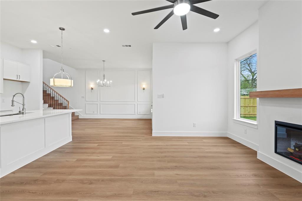 3835 Spence Street Dallas, TX 75215 - Photo 12 of 29