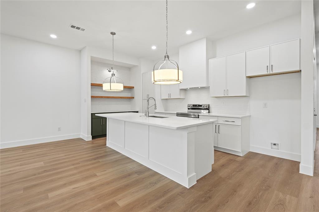 3835 Spence Street Dallas, TX 75215 - Photo 8 of 29