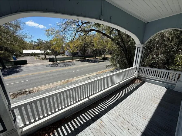 $2,000 | 824 East University Avenue, Unit C, Gainesville, FL 32601