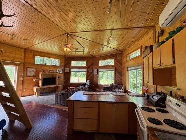 $1,550,000 | 50808 141st Avenue, Verndale, MN 56481