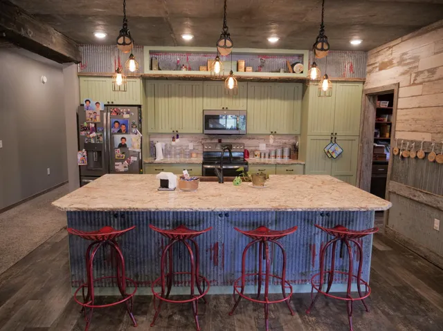 $1,550,000 | 50808 141st Avenue, Verndale, MN 56481