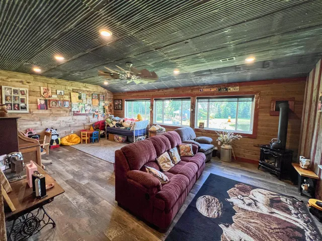 $1,550,000 | 50808 141st Avenue, Verndale, MN 56481