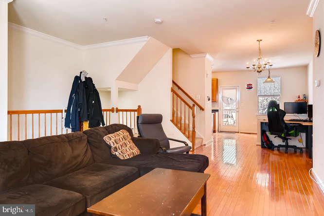 113 South Exeter Street, Unit 177 Baltimore, MD 21202 - Photo 17 of 30 livng space wood floors