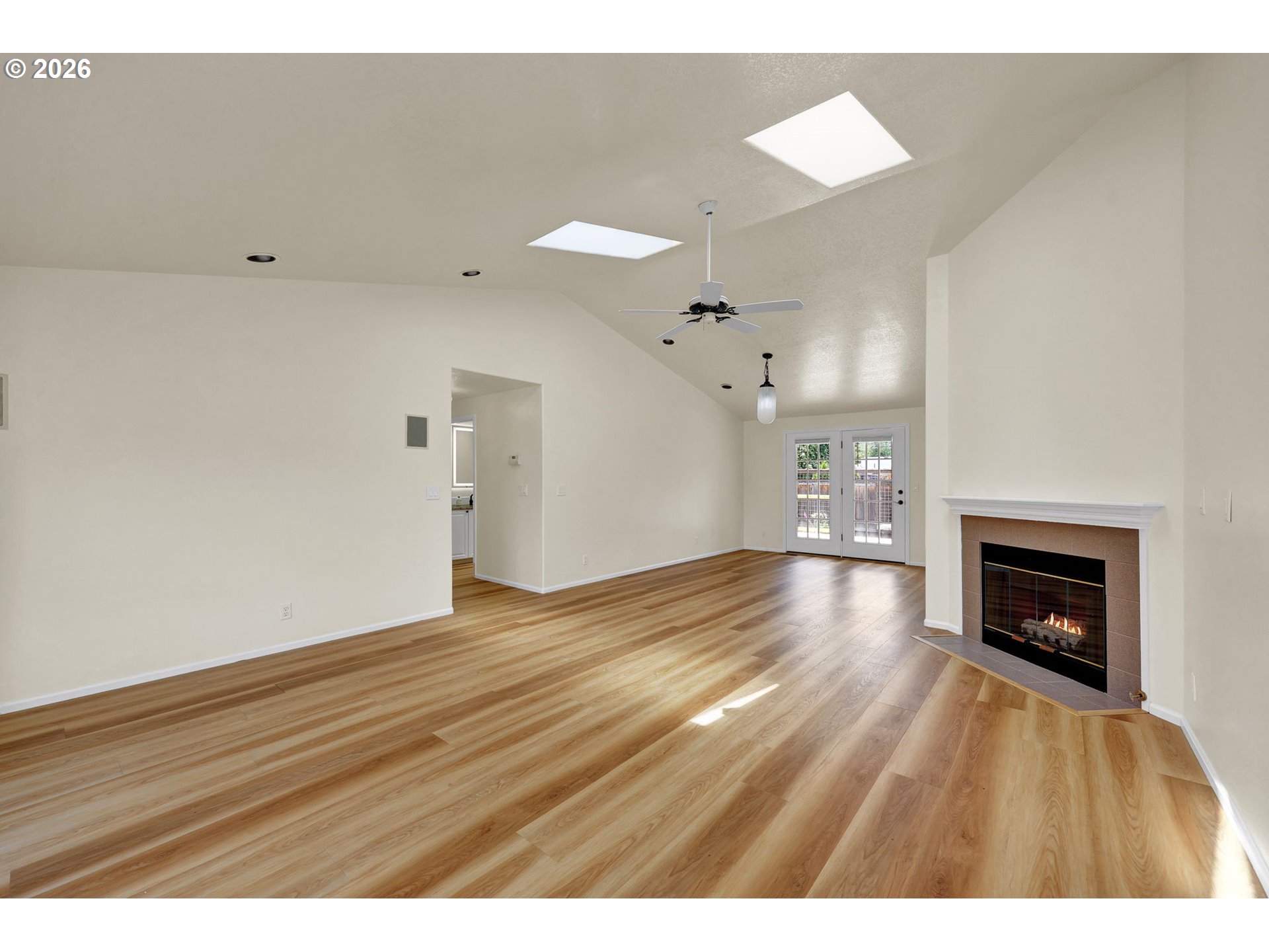 2954 Brett Loop Eugene, OR 97404 - Photo 7 of 46