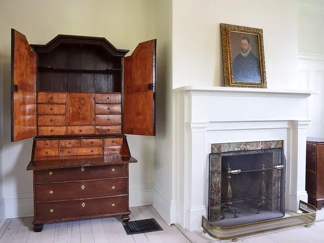 $649,000 | 415 Main Street, Blackwater, MO 65322