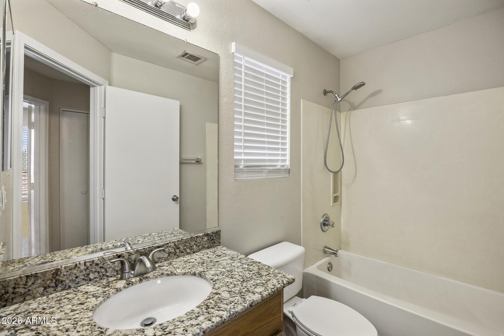 754 South Sorrell Lane Gilbert, AZ 85296 - Photo 13 of 26 1000016223