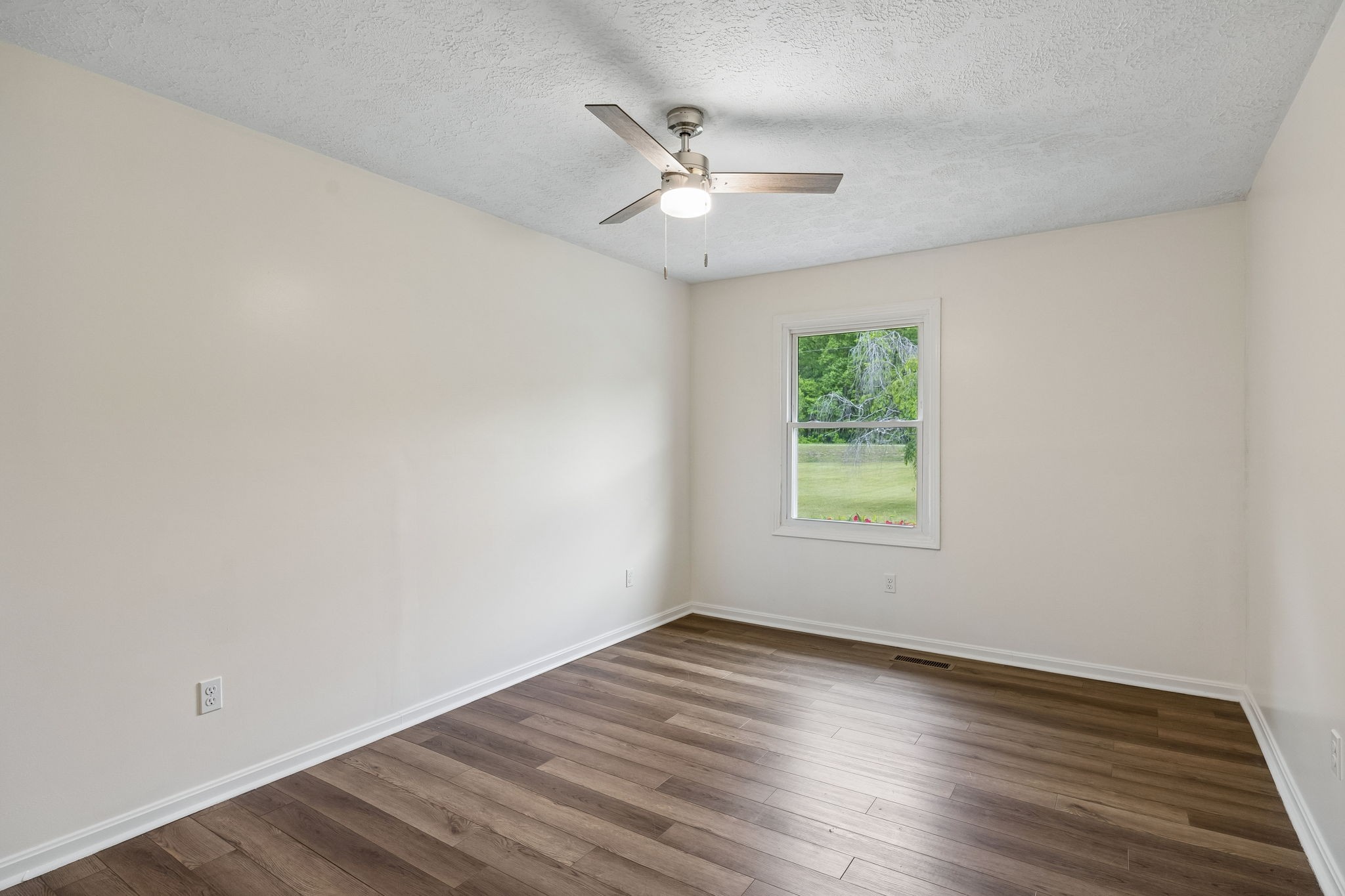 1397 East Blue Creek Road Waverly, TN 37185 - Photo 28 of 93