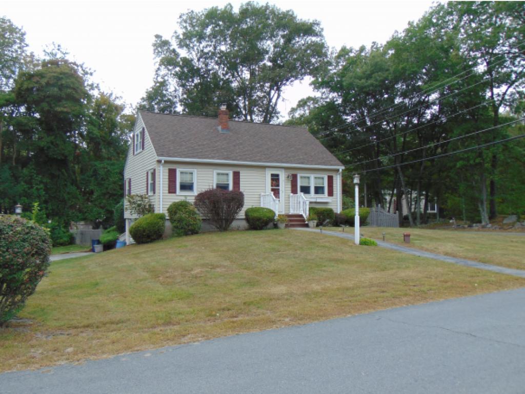 2 Bluebird Lane Atkinson, NH 03811 - Photo 2 of 29