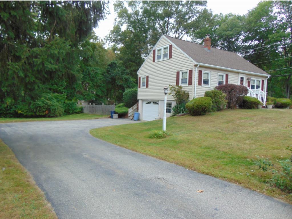 2 Bluebird Lane Atkinson, NH 03811 - Photo 3 of 29