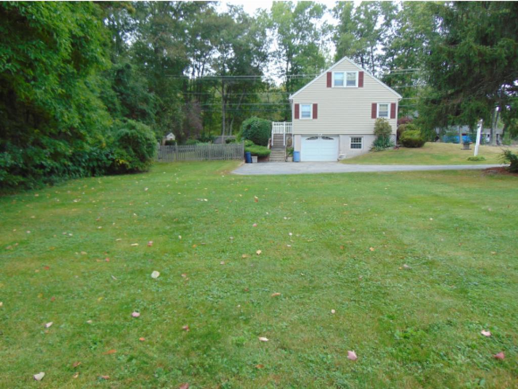 2 Bluebird Lane Atkinson, NH 03811 - Photo 4 of 29