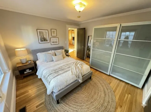 $3,700 | 129 Hillside Road, Unit 1, Watertown, MA 02472