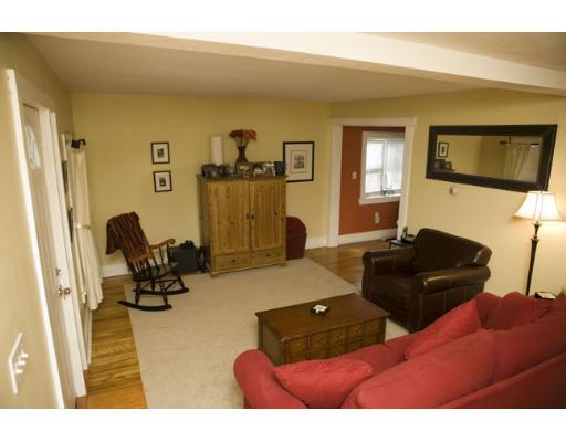 487 Common Walpole Ma Walpole, MA 02081 - Photo 8 of 14 Gallery Image 8