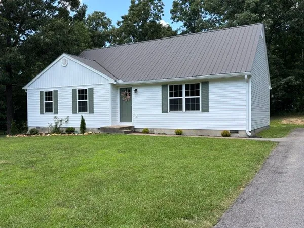 $307,900 | 9106 Redbud Lane, Nunnelly, TN 37137