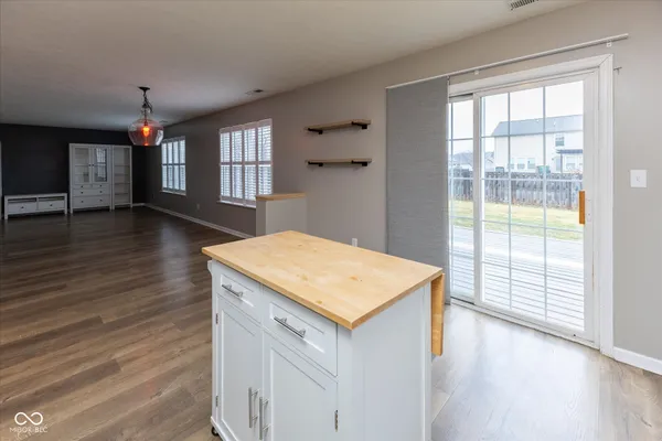 $335,000 | 2810 Bluewood Way, Plainfield, IN 46168